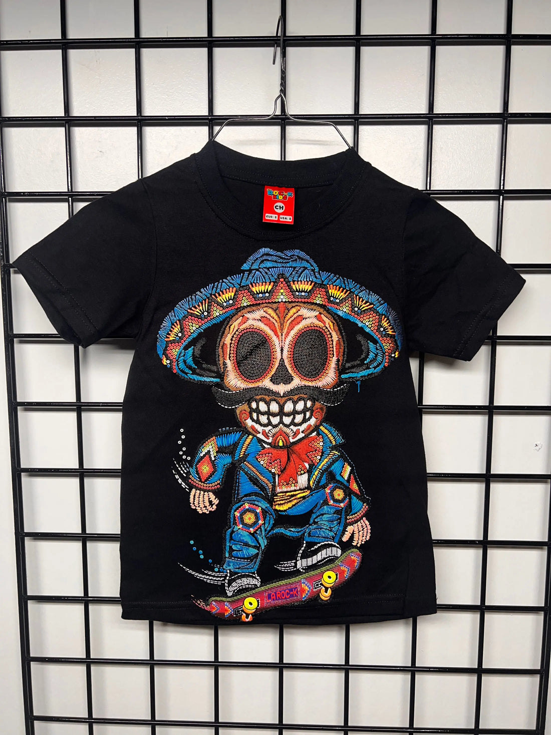 Embrace-Mexican-Culture-with-Vibrant-Screen-Printed-T-Shirts Alebrijes T-shits